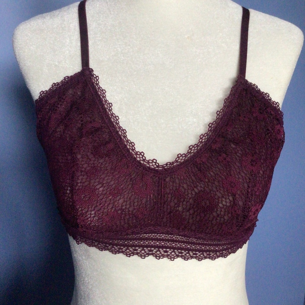 Victoria’s Secret Wine Coloured Lace Brallete